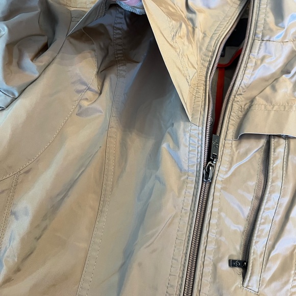 S Cole Haan Tan Packable Parka Rain Jacket Small Hooded Khaki Tan Brown Classic - Picture 8 of 16